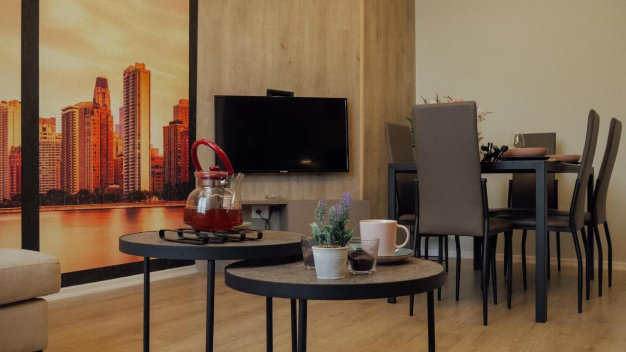 Newly Renovated Apartment Tiranë Luaran gambar