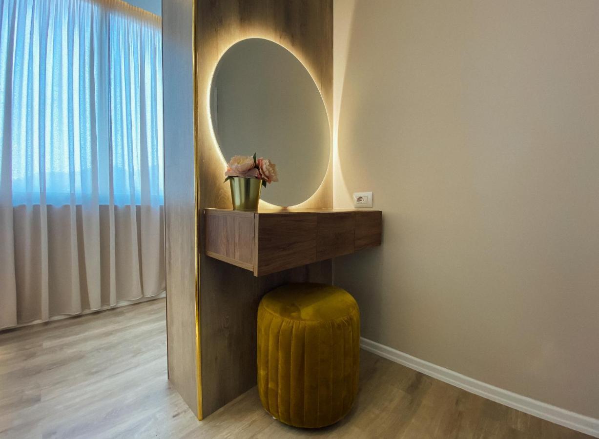 Newly Renovated Apartment Tiranë Luaran gambar
