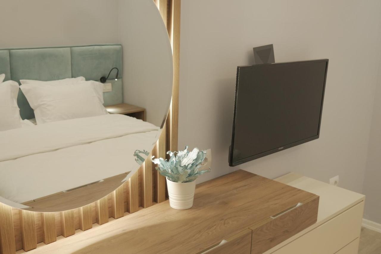 Newly Renovated Apartment Tiranë Luaran gambar